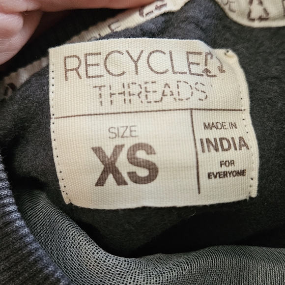 RECYCLED THREADS Sporty Wellness Club Sweatshirt/shorts Set. Charcoal.XS NWT - Picture 3 of 15